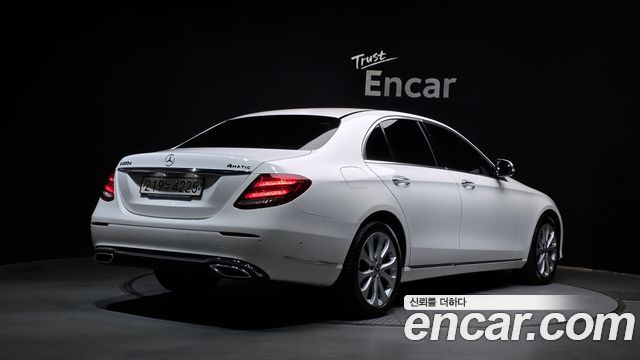 Mercedes-Benz E-Class (W213) E220d Exclusive 2018 — фото 2