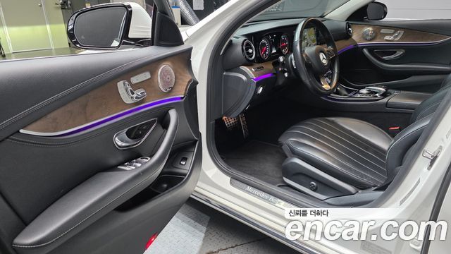 Mercedes-Benz E-Class (W213) E220d Exclusive 2018 — фото 10