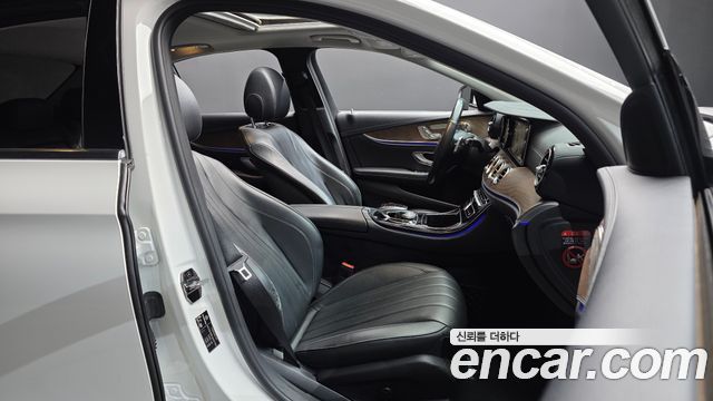 Mercedes-Benz E-Class (W213) E220d Exclusive 2018 — фото 11
