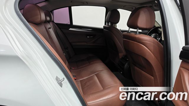 BMW 5 Series (F10) 520d xDrive M Aero Dynamic 2016 — фото 12