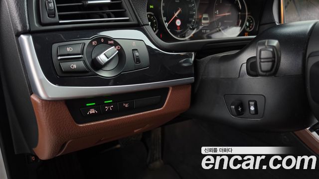 BMW 5 Series (F10) 520d xDrive M Aero Dynamic 2016 — фото 16