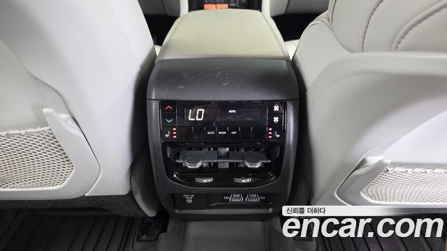 Jeep Grand Cherokee (WL) L 3.6 Overland 2022 — фото 18
