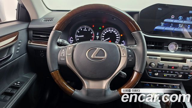Lexus ES350 Supreme XV60 2013 — фото 14