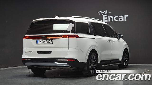 Kia Carnival (IV) Gasoline 9-Seater Signature 2021 — фото 2