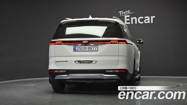 Kia Carnival (IV) Gasoline 9-Seater Signature 2021 — фото 4
