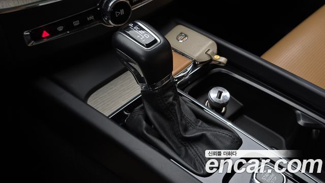 Volvo XC60 (II) D5 Inscription 2019 — фото 9