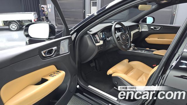 Volvo XC60 (II) D5 Inscription 2019 — фото 10
