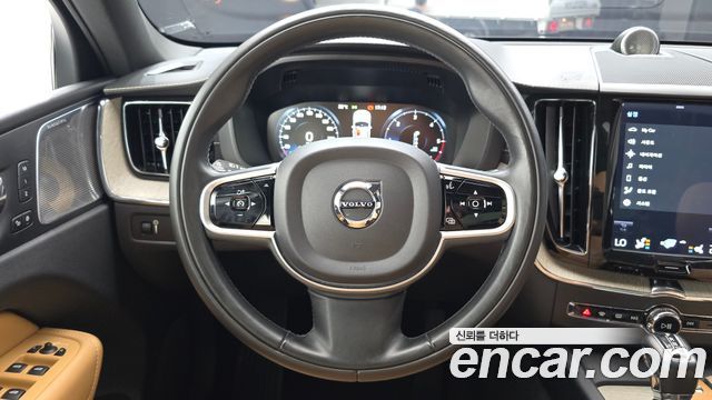 Volvo XC60 (II) D5 Inscription 2019 — фото 14
