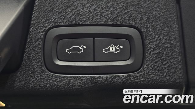 Volvo XC60 (II) D5 Inscription 2019 — фото 19