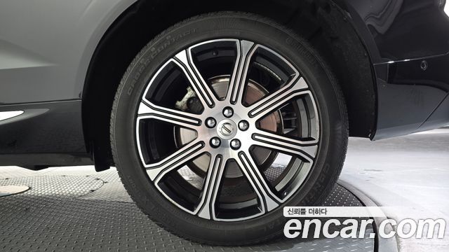Volvo XC60 (II) D5 Inscription 2019 — фото 21