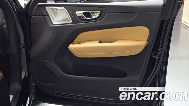 Volvo XC60 (II) D5 Inscription 2019 — фото 25