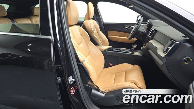 Volvo XC60 (II) D5 Inscription 2019 — фото 26