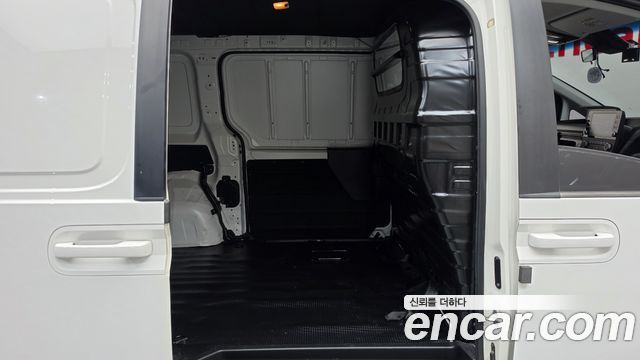 Hyundai Staria Cargo 3-Seater Smart 2022 — фото 12