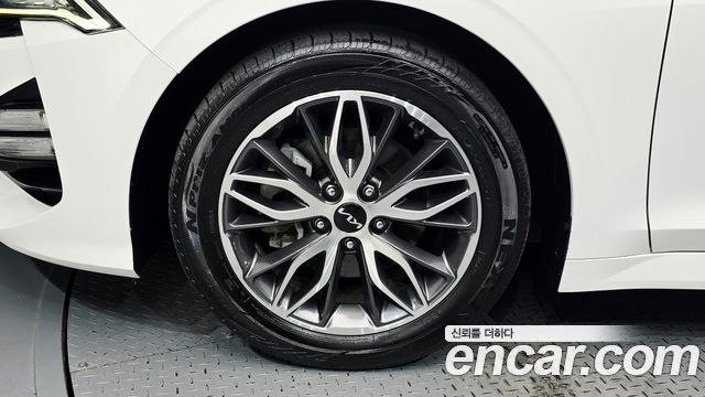 Kia K5 (III) 2.0 Trendy 2023 — фото 5