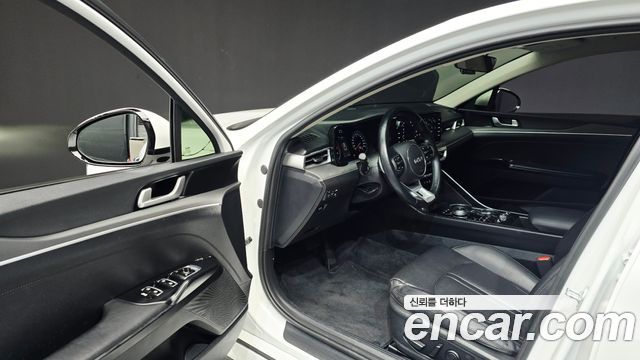 Kia K5 (III) 2.0 Trendy 2023 — фото 10