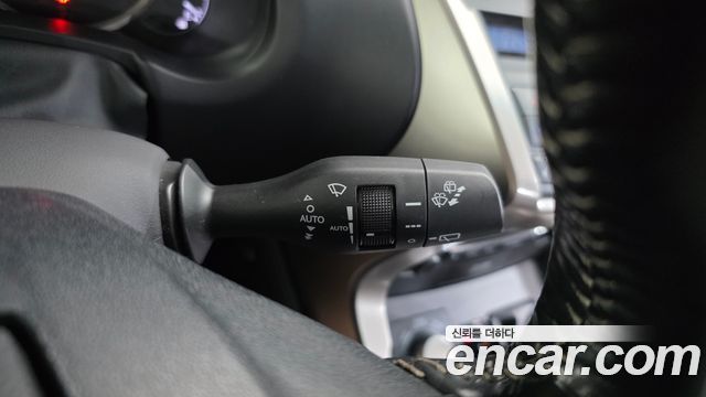 Lexus NX300h Executive 2016 — фото 18
