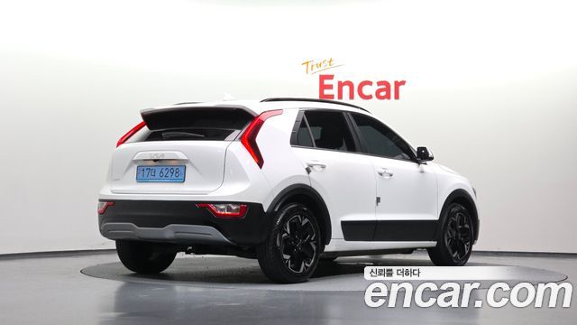 Kia Niro EV Air 2023 — фото 2