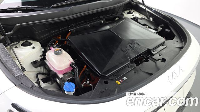 Kia Niro EV Air 2023 — фото 6