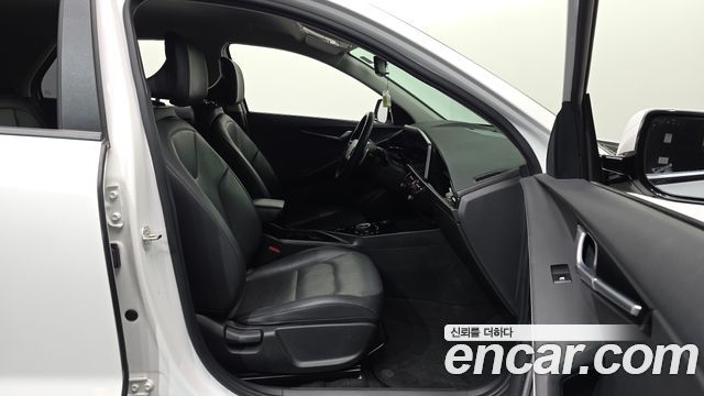 Kia Niro EV Air 2023 — фото 11