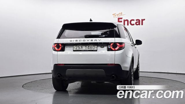 Land Rover Discovery Sport 2.0 TD4 SE 2017 — фото 4