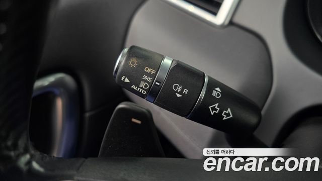 Land Rover Discovery Sport 2.0 TD4 SE 2017 — фото 28