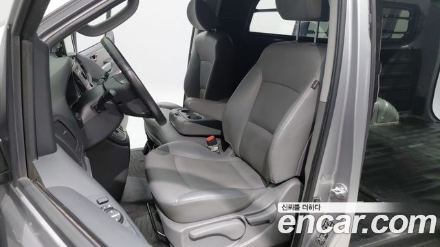 Hyundai Grand Starex Van 3-Seater Smart 2021 — фото 7