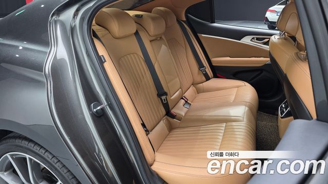 Genesis G70 Gasoline 2.5T 4WD 2024 — фото 15