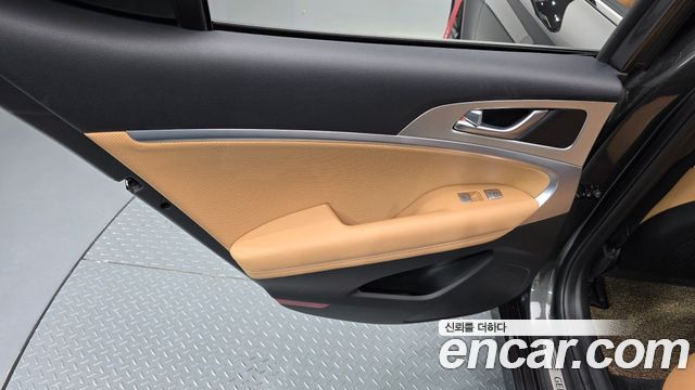 Genesis G70 Gasoline 2.5T 4WD 2024 — фото 31