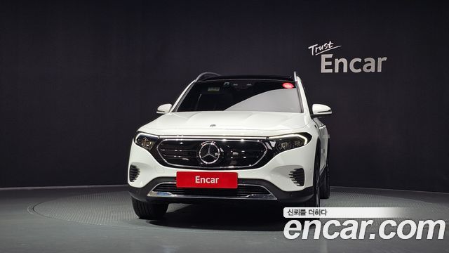 Mercedes-Benz EQB (X243) EQB300 4MATIC 2023 — фото 3