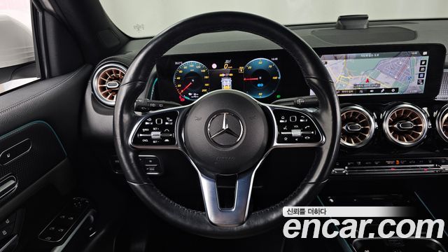 Mercedes-Benz EQB (X243) EQB300 4MATIC 2023 — фото 13