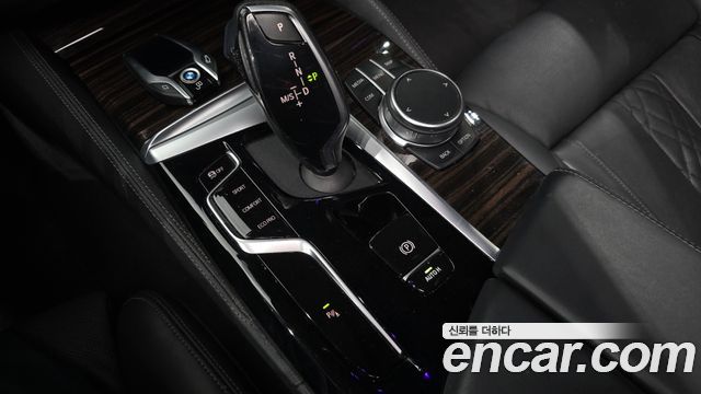 BMW 5 Series (G30) 523d Luxury 2023 — фото 9