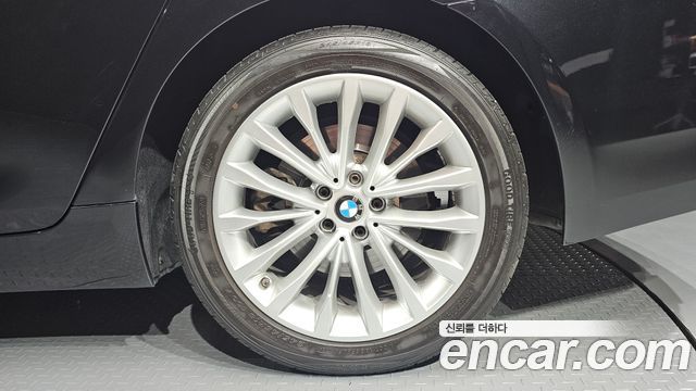 BMW 5 Series (G30) 523d Luxury 2023 — фото 21
