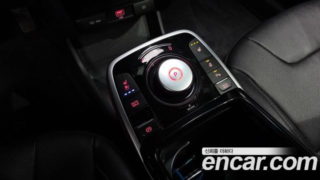 Kia Niro Plus Air 2023 — фото 9