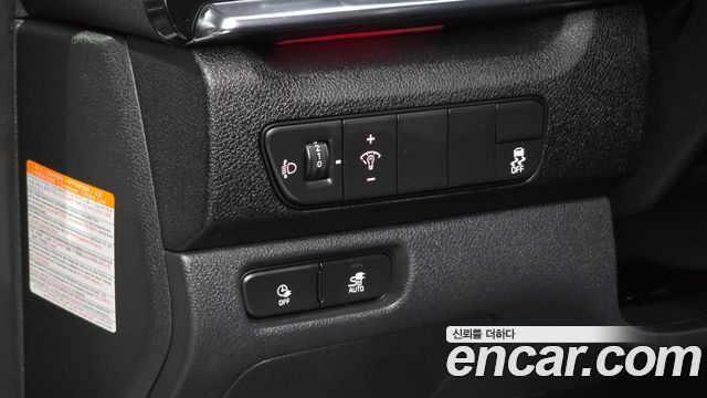 Kia Niro Plus Air 2023 — фото 19