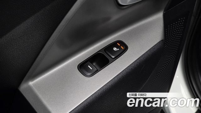 Kia Niro Plus Air 2023 — фото 21