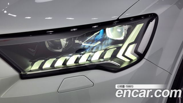 Audi SQ7 (4M) 4.0 TFSI Quattro 2023 — фото 22