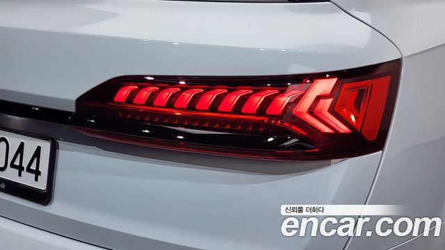 Audi SQ7 (4M) 4.0 TFSI Quattro 2023 — фото 23