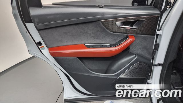 Audi SQ7 (4M) 4.0 TFSI Quattro 2023 — фото 25