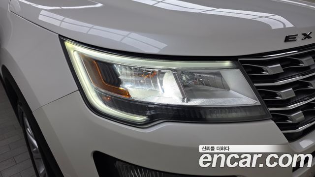 Ford Explorer 2.3 Limited 4WD 5th 2017 — фото 22