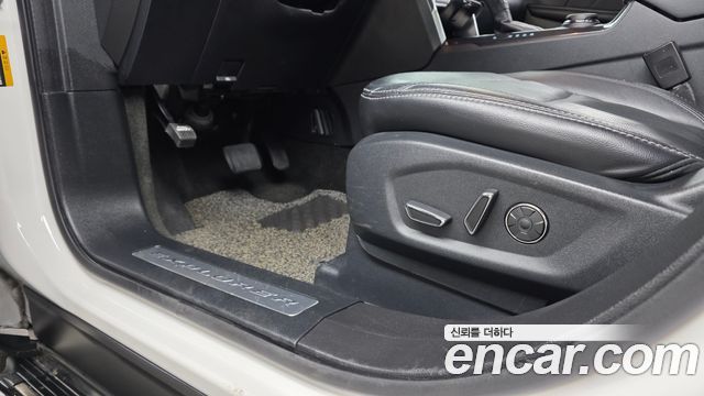 Ford Explorer 2.3 Limited 4WD 5th 2017 — фото 32