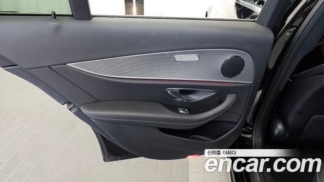 Mercedes-Benz E-Class (W213) E300 Avantgarde 2019 — фото 25