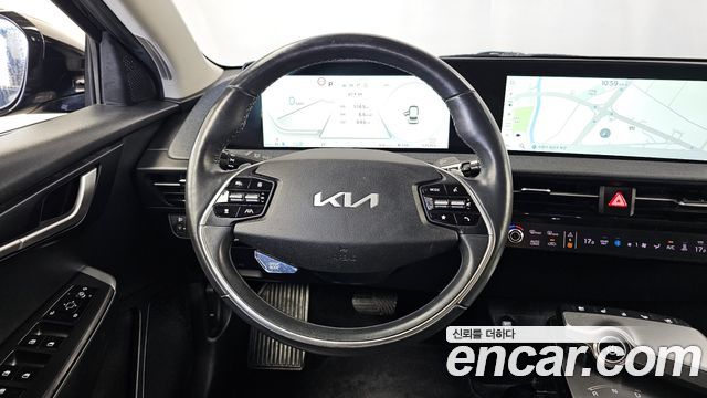Kia EV6 Standard 4WD Air 2022 — фото 13