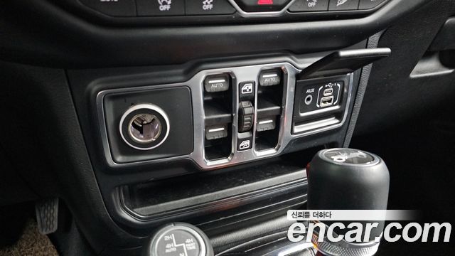 Jeep Wrangler (JL) 2.0 Overland 4Door 2019 — фото 28