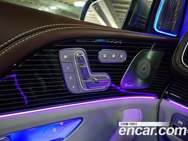 Mercedes-Benz GLS-Class (X167) Maybach GLS600 4MATIC 2023 — фото 22