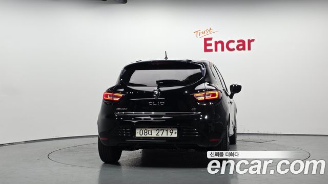 Renault Korea Clio Intens 2018 — фото 4