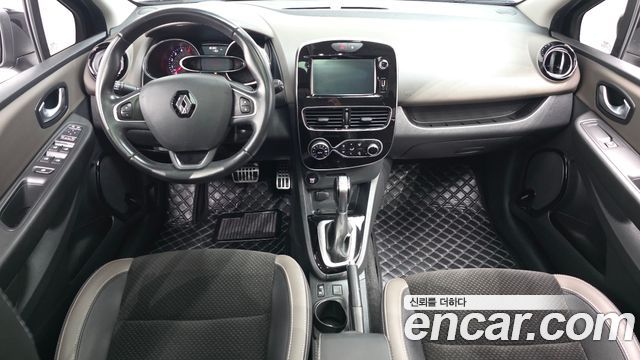 Renault Korea Clio Intens 2018 — фото 7