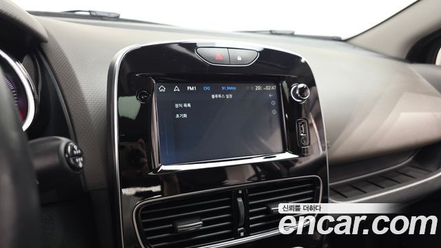 Renault Korea Clio Intens 2018 — фото 29