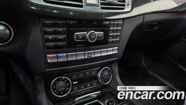 Mercedes-Benz CLS-Class (W218) CLS350 BlueEFFICIENCY 2012 — фото 16