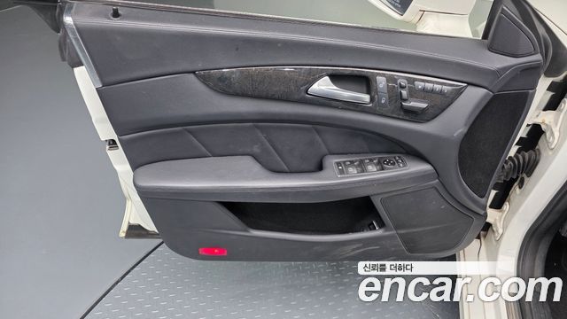 Mercedes-Benz CLS-Class (W218) CLS350 BlueEFFICIENCY 2012 — фото 24