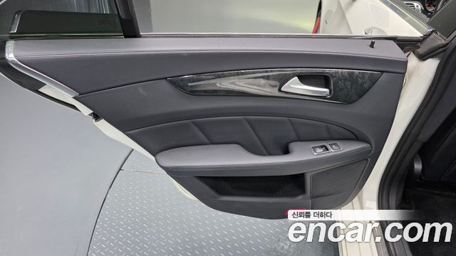 Mercedes-Benz CLS-Class (W218) CLS350 BlueEFFICIENCY 2012 — фото 25